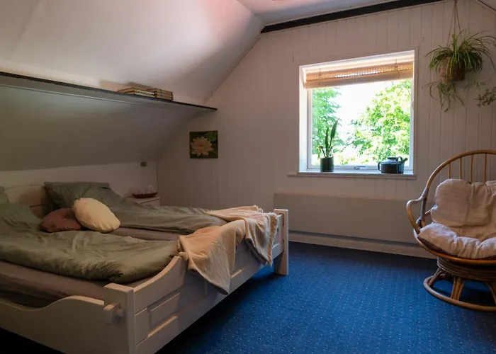 Holmely * בריידסטרופ